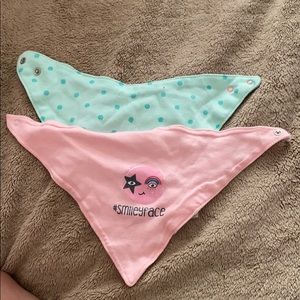 2 bandanna bibs
